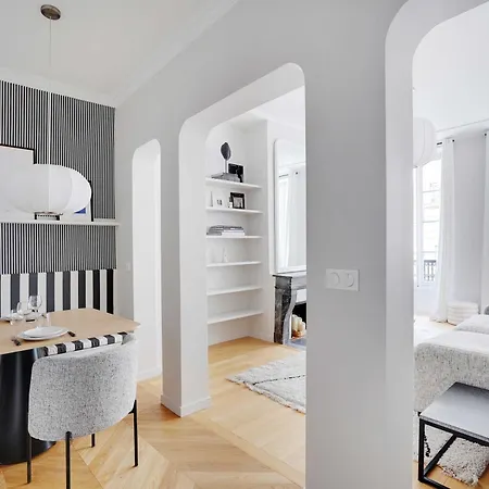 Apartment Moderne Champs-elysees - Saint Honore *