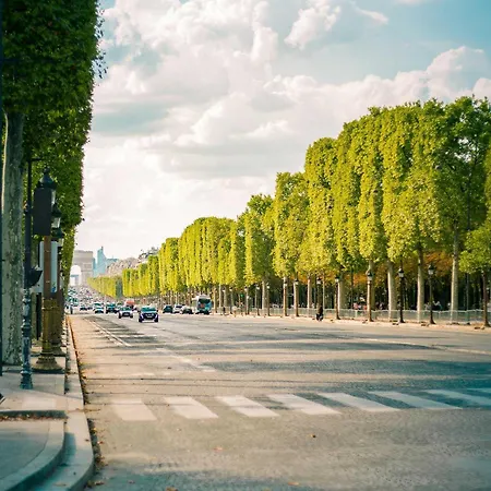Moderne Champs-elysees - Saint Honore *